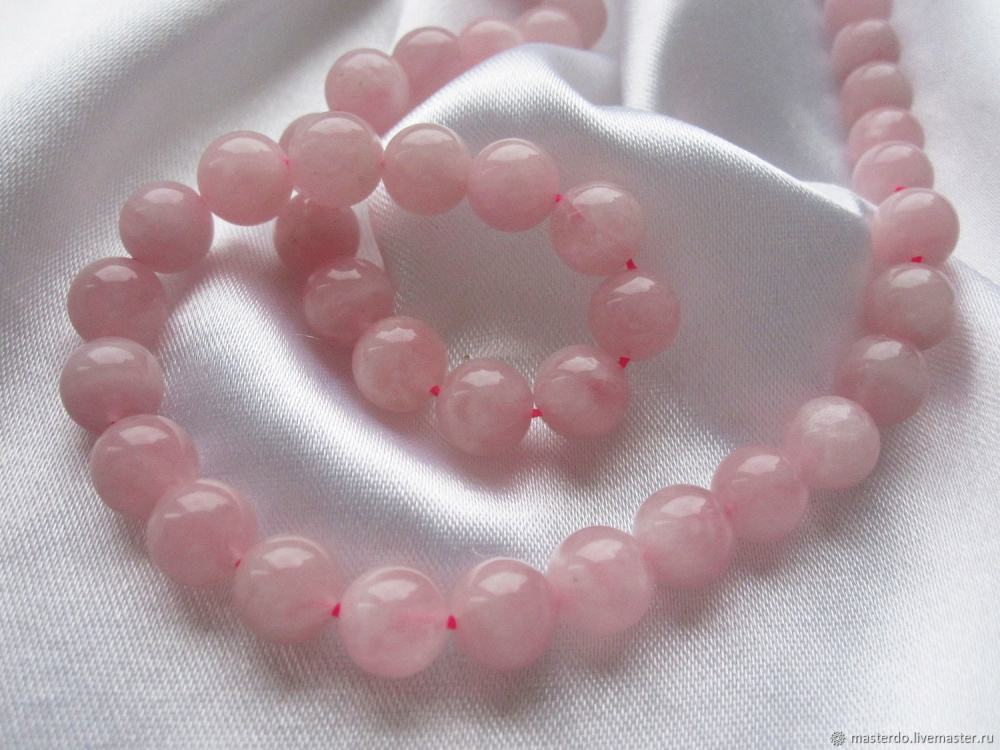 Розовый кварц Бусы