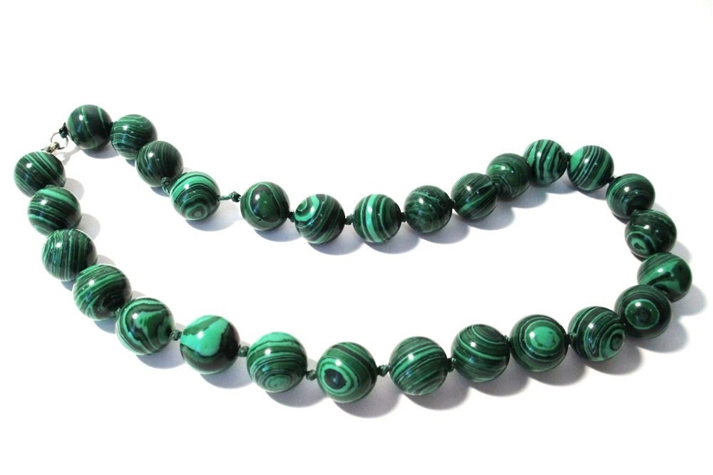 Малахит Бусы
